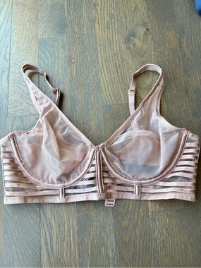Victoria's Secret Luxe Lingerie unlined mesh bra